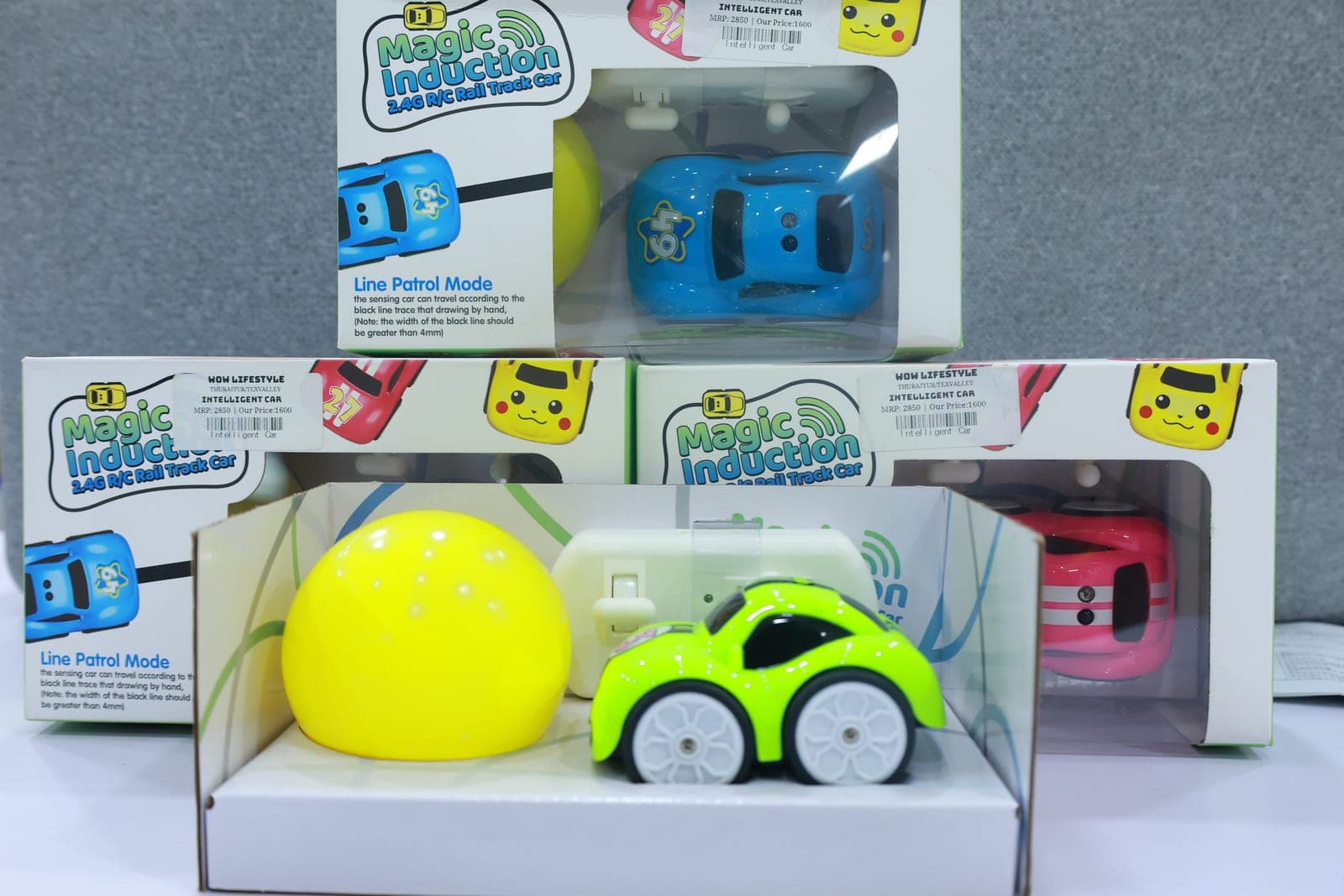 Ardaki Magic Induction 2.4G RC Rail Track Car — Green — view 1