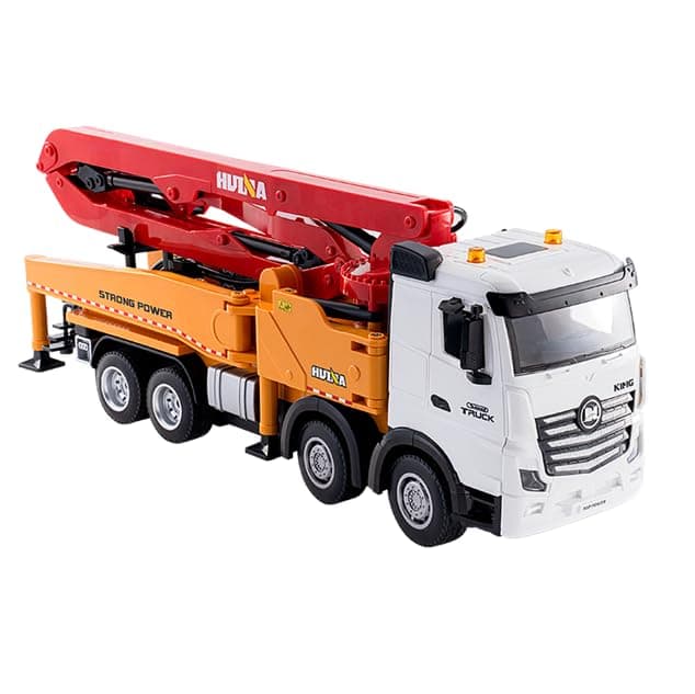HUINA 1381 1:18 11-Channel RC Concrete Pump Truck — Water Spray — view 1