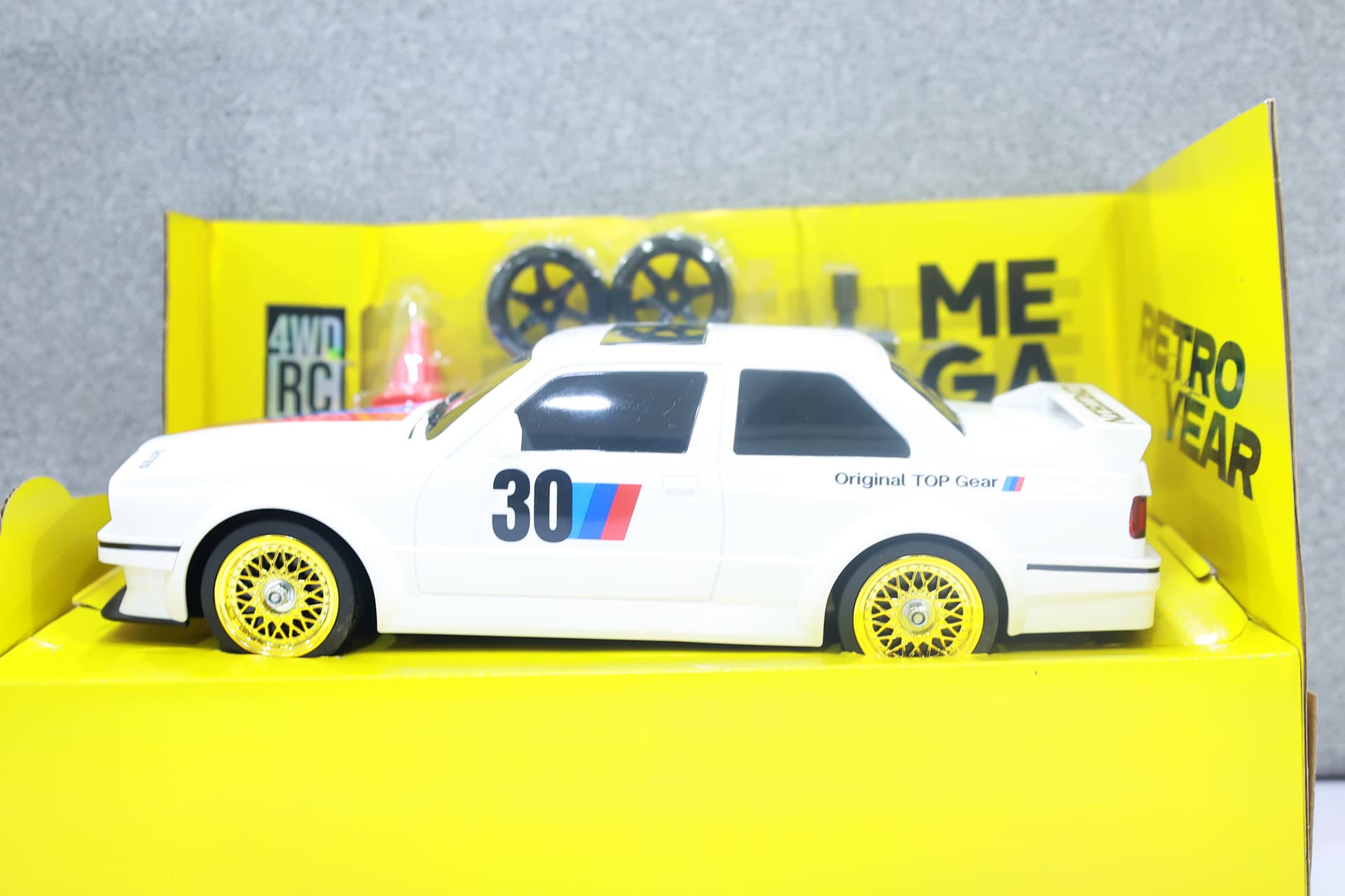 WHOOSH Retro Drift RC Car — BMW E30 M3 Style, 7-Colour Neon, 4WD, 6+ — view 4